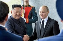 Kim Dzsongun észak-koreai vezető Vlagyimir Putyinnál, 2019-ben
