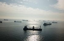 Wenige Stunden nach Russlands Rückkehr ins Getreideabkommen fahren wieder ukrainische Frachtschiffe auf dem Schwarzen Meer.