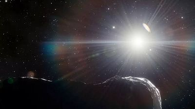تصویرسازی از سیارکی که نزدیکتر از مدار زمین به خورشید می‌چرخد