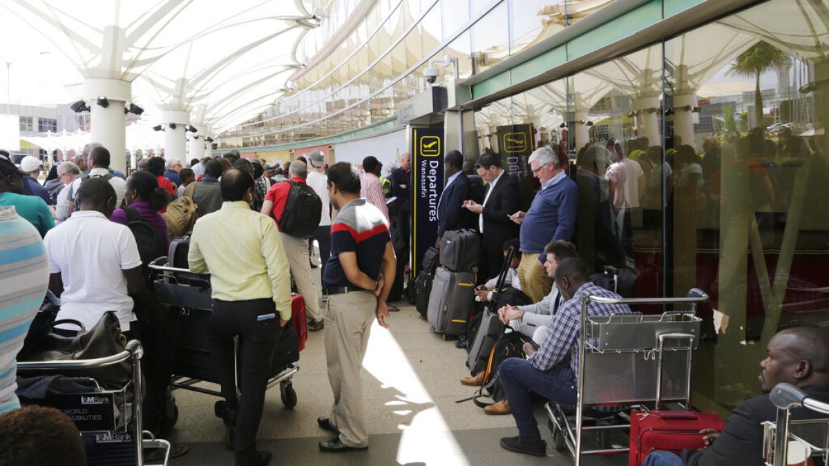 Arşiv --  10 bin yolcu başkentteki Jomo Kenyatta Havalimanı'nda mahsur kaldı