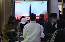Son aylarda yaptığı füze denemeleri ile tepkileri üzerine çeken Kuzey Kore, en son 28 Ekim’de Doğu Denizi (Japon Denizi) yönüne 2 balistik füze fırlatmıştı