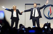Marine Le Pen und ihr Nachfolger Jordan Bardella am Samstag beim Parteitag des Rassemblement National in Paris.