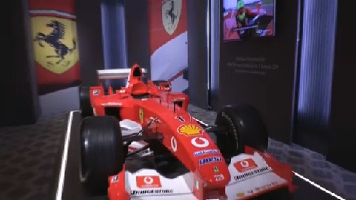Kalapács alá kerül Schumacher Ferrarija