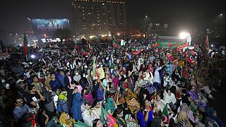 Tüntetés Lahore-ban