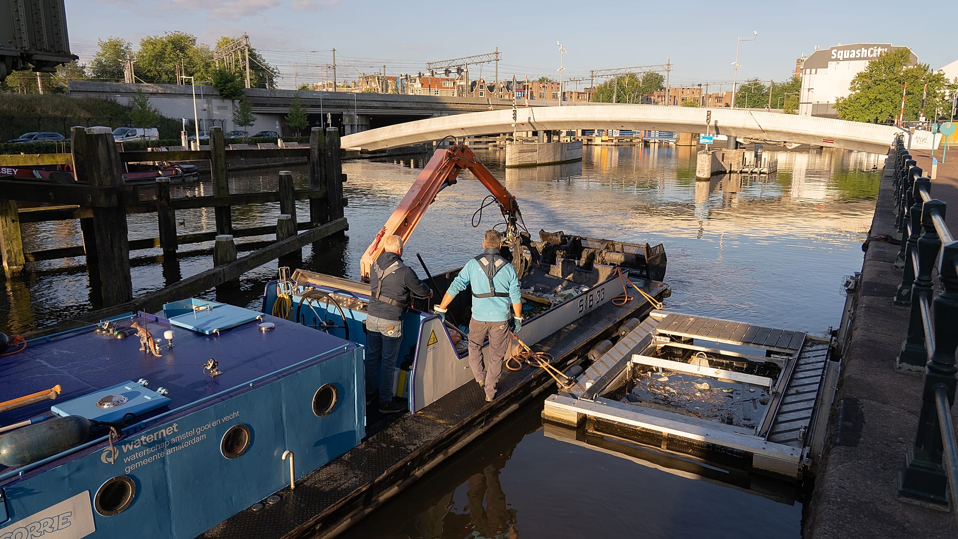 Video. Meet the team using bubbles to keep Amsterdam's rivers clean ...