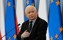 Polonya'da iktidardaki parti lideri Jaroslaw Kaczynski'nin sözleri muhalefet tarafından sert tepkiyle karşılandı