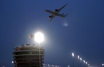 Αεροπλάνο πετάει πάνω από το Μπαχρέιν (φώτο αρχείου)