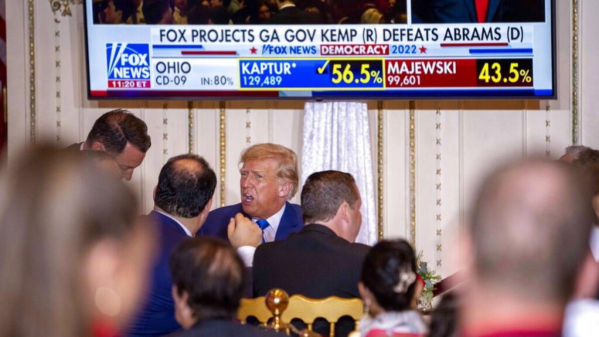 Donald Trump suit la soirée électorale, à Mar-a-Lago, Floride, le 8 novembre 2022