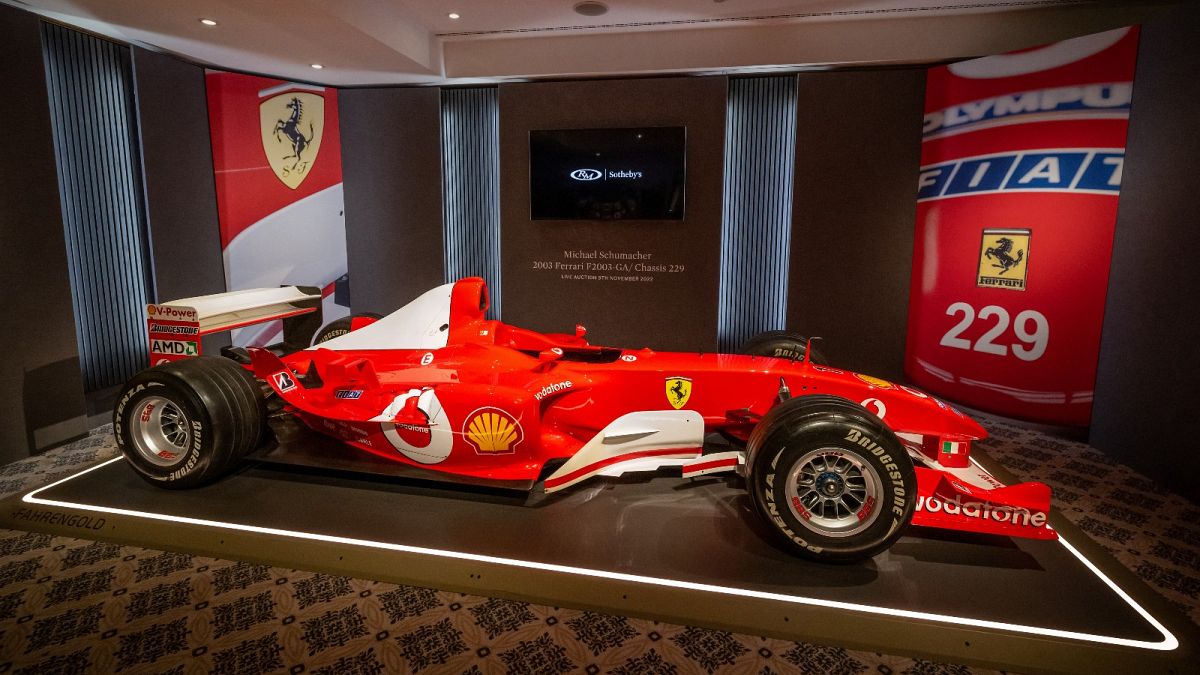 بيعت سيارة فيراري التي فاز فيها أسطورة الفورمولا 1 مايكل شوماخر ببطولة العالم لعام 2003 بأكثر من 13 مليون دولار في مزاد في جنيف في 9 نوفمبر 2022