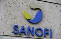 Логотип Sanofi