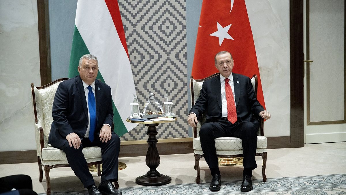 Orbán Viktor és a török elnök