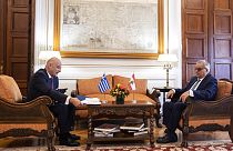 Ο υπουργός Εξωτερικών της Ελλάδας Νίκος Δένδιας υποδέχεται τον ομόλογό του Λιβάνου Αμπντουλάχ Μπου Χαμπίμπ