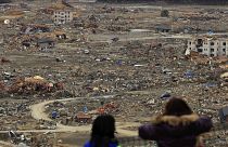 صورة أرشيف للدمار الذي خلفه الزلزال والمد البحري تسونامي في شمال اليابان في مارس 2011