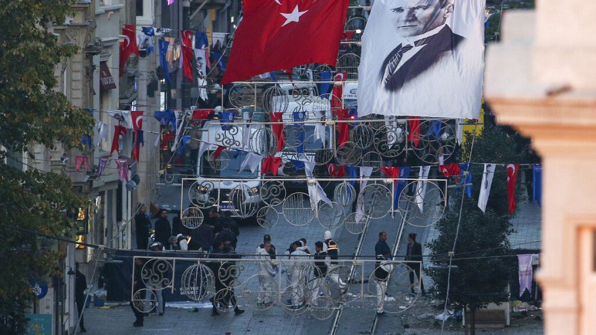 انفجار در خیابان استقلال استانبول کشته و مجروح برجای گذاشت