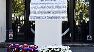 Homenagem às vítimas do atentado no Bataclan, a 13 de novembro de 2015, em Paris, França