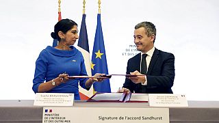 Fransa İçişleri Bakanı Darmanin, İngiliz mevkidaşı Braverman anlaşma imzaladı