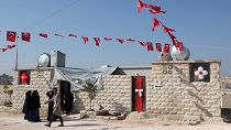 İdlib'de Türkiye'nin Suriyeli iç göçmenler için inşa ettirdiği briket evler