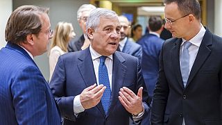 Szijjártó Péter Brüsszelben, Antonio Tajani olasz külügyminiszterrel és Várhelyi Olivér bővítési biztossal