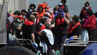 De migrants à Douvres, Royaume-Uni, le 17 juin 2022