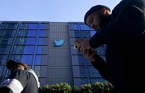 خارج مقر تويتر في سان فرانسيسكو، الجمعة 4 نوفمبر 2022.