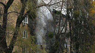 Un bâtiment détruit par des bombardements russes, selon les autorités ukrainiennes, Kyiv, en Ukraine, mardi 15 novembre 2022.