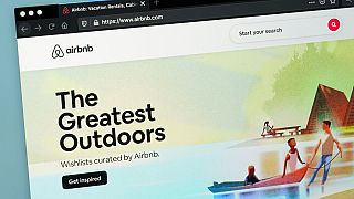 Airbnb, yaşam maliyetleri yükselen insanların ek gelir arayışına girdiği şu dönemde kiraya verilen tek oda sayısının yüzde 31 yükseldiğini duyurdu
