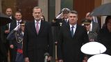 El rey de España, Felipe VI (a la izquierda) junto con el presidente de Croacia, Zoran Milanović