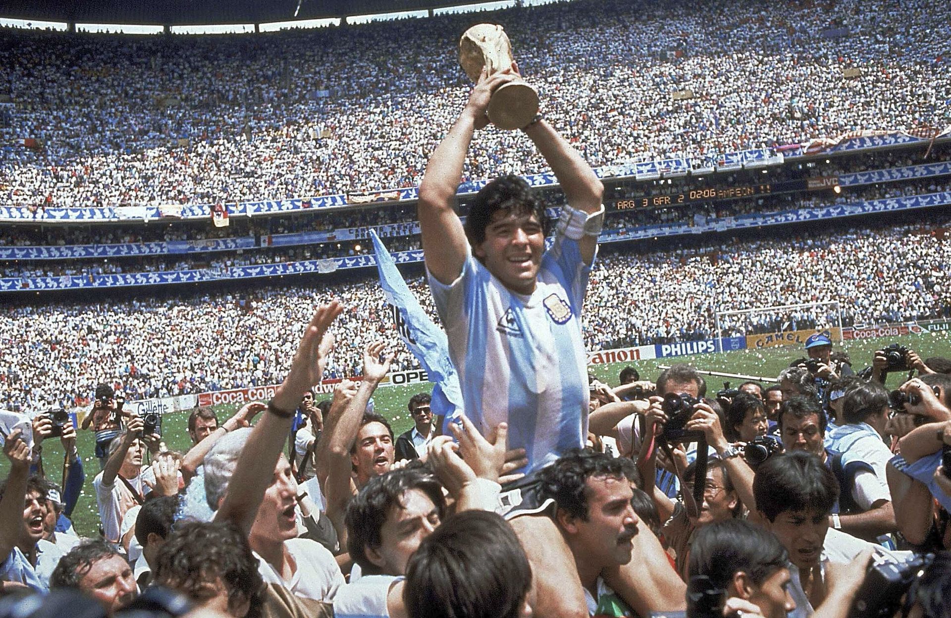 Maradona 'Hand of God' World Cup ball fails to sell despite €2.3M bid ...