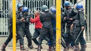 Zimbabwe : libération sous caution de 14 militants de l'opposition