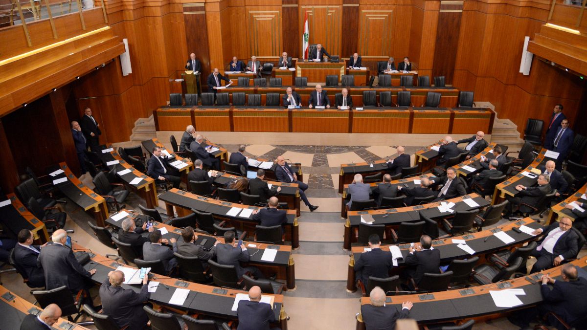 البرلمان اللبناني يفشل للمرة السادسة في انتخاب رئيس للجمهورية، 17 نوفمبر 2022.