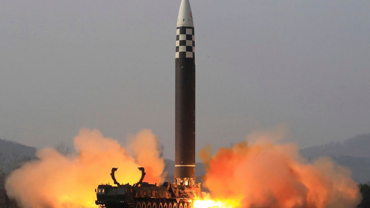 موشک بالستیک قاره پیمای کره شمالی