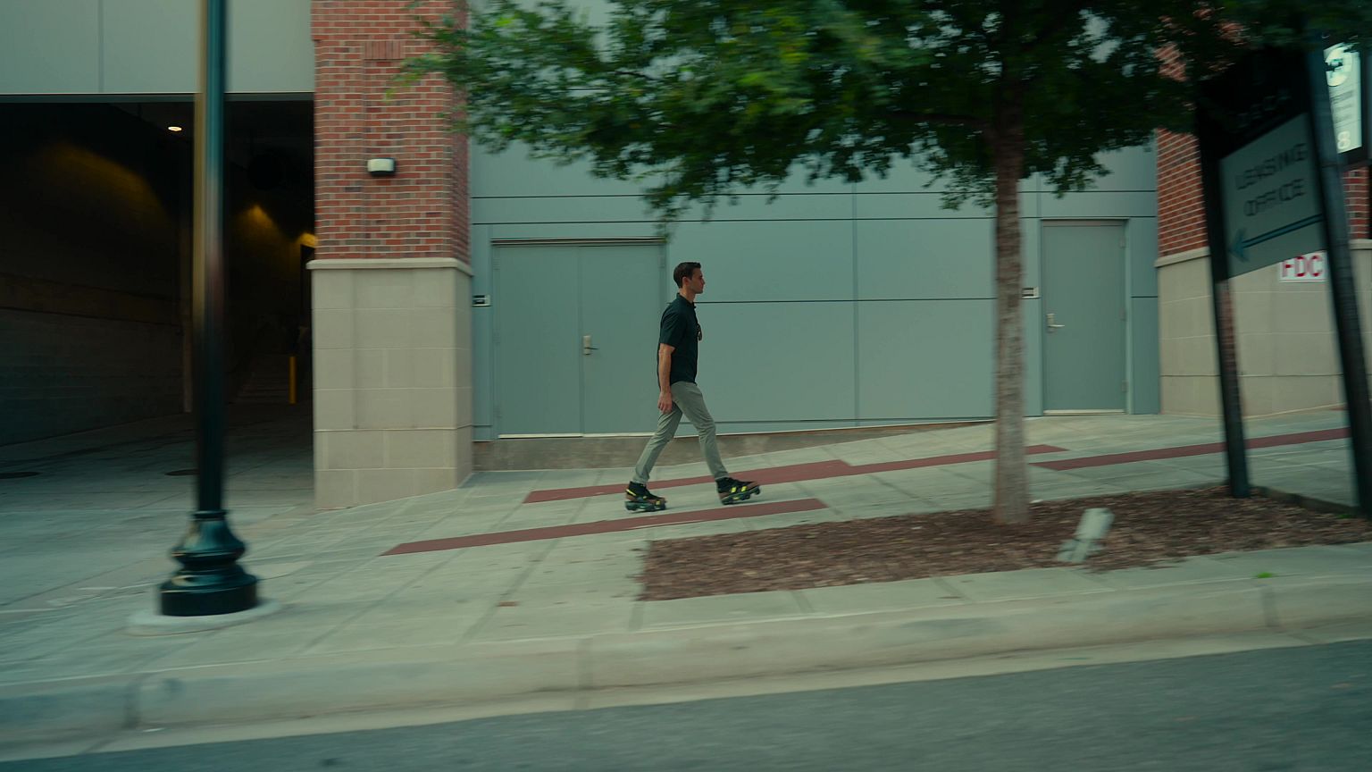 These AI-powered shoes let you walk at the pace of a run
