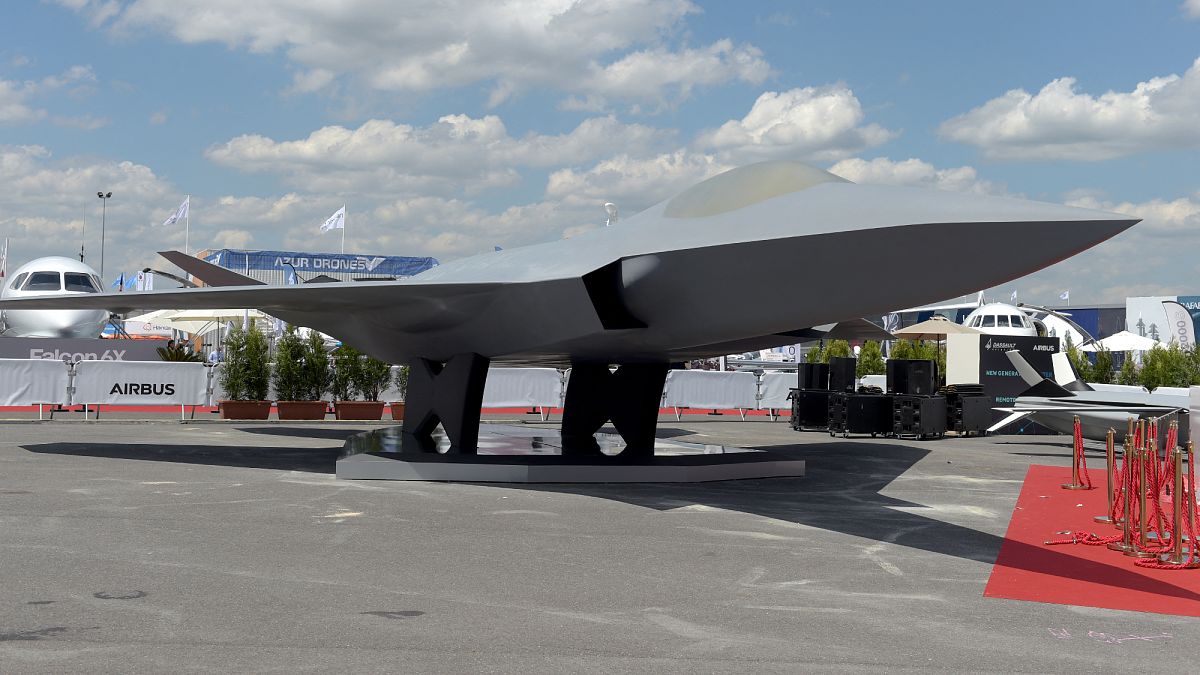 Protótipo em tamanho real do Futuro Sistema de Combate Aéreo europeu