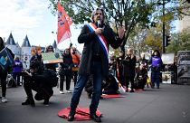 Депутат от левого альянса NUPES, журналист и экоактивист Эмрик Карон на акции противников корриды, Париж, 19 ноября 2022 года.