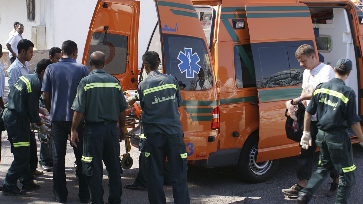 قالت وزارة الصحة إن 30 شخصا آخرين أصيبوا في هذا التصادم ونقلوا إلى مستشفيات قريبة.