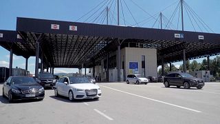 معبر حدودي بين صربيا وكوسوفو