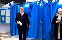 Kazakistan’daki erken cumhurbaşkanlığı seçimini ilk sonuçlara göre Kasım Cömert Tokayev kazandı