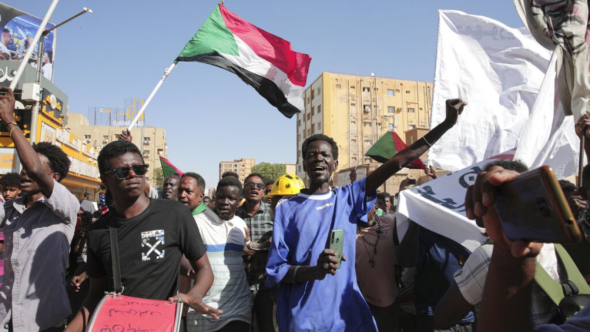 Szudáni tiltakozók november 17-én Kartúmban