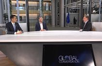 Interjú: az EP a befagyasztott orosz pénzekből építené újjá Ukrajnát