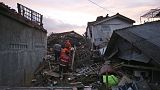 Destruição causada por sismo em Java