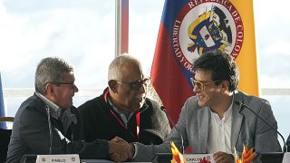 Переговоры правительства Колумбии и повстанцев из Армии национального освобождения