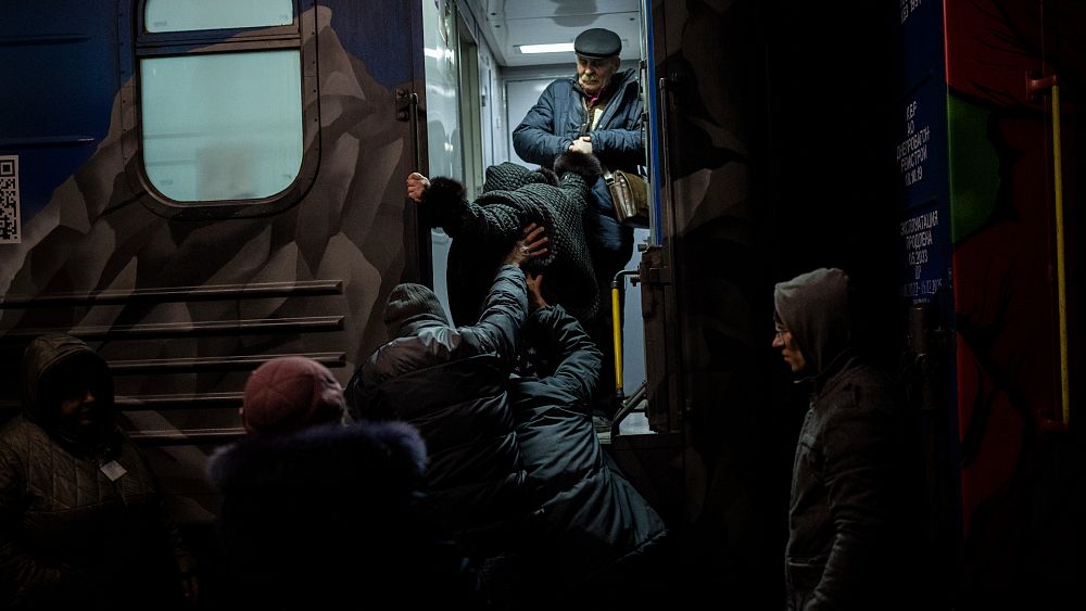 War in Ukraine: Residents board trains to escape ‘life-threatening’ winter in Kherson and Mykolaiv