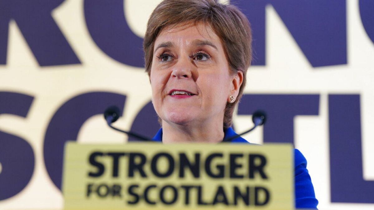 La delusione della premier scozzese Nicola Sturgeon, che vuole essere "più forte per la Scozia". (Edimburgo, 23.11.2022)