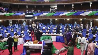 Sierra Leone : bagarre entre députés sur la réforme électorale