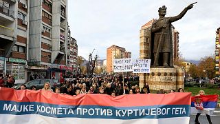 همراهی زنان اقلیت صرب در کوزوو در اعتراضات روز گذشته ۲۳ نوامبر ۲۰۲۲ علیه اعمال جریمه بر خودروها