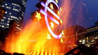 Una protesta davanti alla sede della BCE