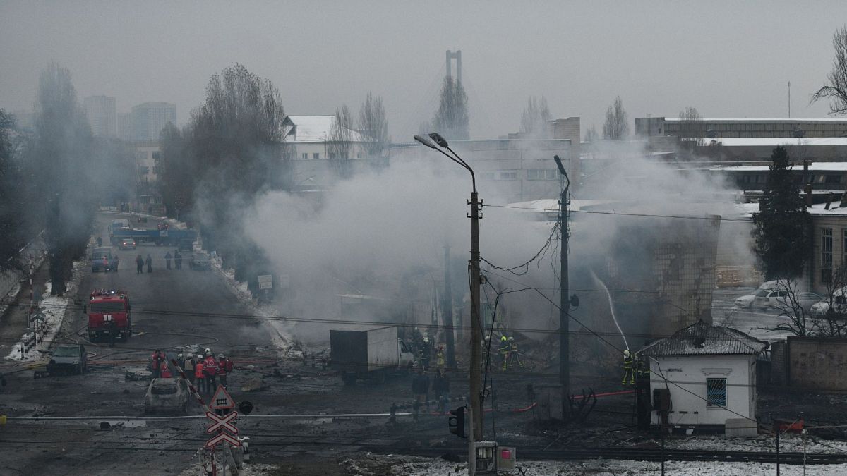 بخشی از کی‌یف، پایتخت اوکراین که روز چهارشنبه ۲۲ نوامبر ۲۰۲۲ هدف بمباران قرار گرفت