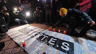 Manifestación en recuerdo a los migrantes ahogados en el canal de la Mancha, Grande-Synthe, Francia 24/11/2022