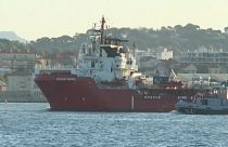 Le navire de migrants "Ocean Viking" arrivant au port de Toulon, dans le sud de la France, le 11 novembre 2022