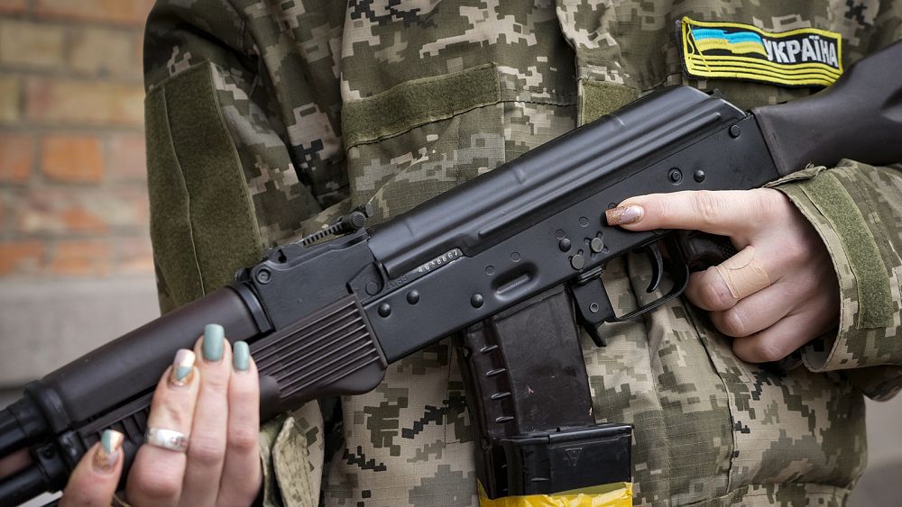 Arms made at pace ‘highest since Cold War’ as Europe’s east aids Kyiv